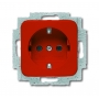 Busch-Jäger SCHUKO®-pistoke asetetaan punaiseksi 2011-0-2027